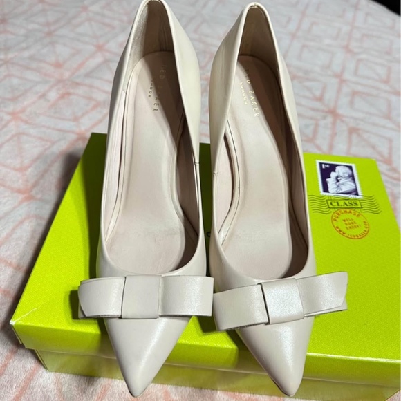 Ted Baker London stiletto - Picture 1 of 3